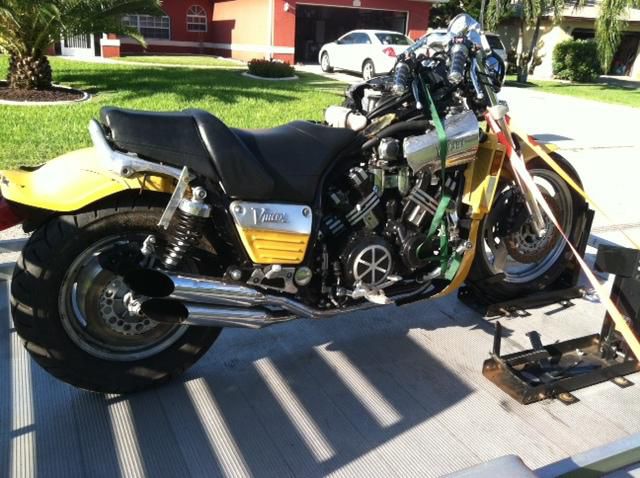 2001 YAMAHA V MAX (WRECKED) PARTS BIKE CLEAN TITLE