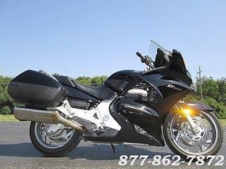 2006 HONDA ST1300 BLACK BEAUTIFUL COMPLETELY STOCK CONDITION 10,215 MILES