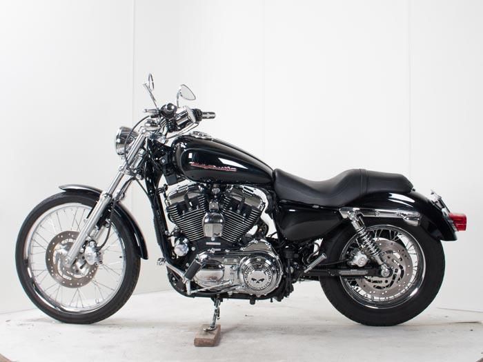 2005 Harley-Davidson Sportster 1200 Custom XL1200C 