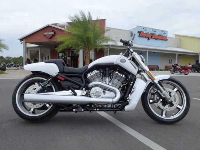 2014 Harley-Davidson VRSCF V-ROD MUSCLE Cruiser 