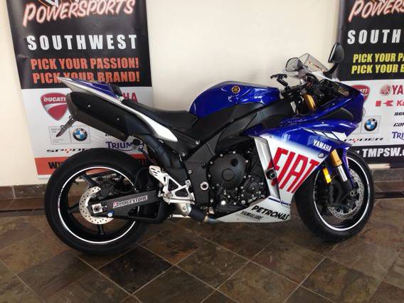 2010 Yamaha R1 Rossi Edition / Low Miles! / Financing!
