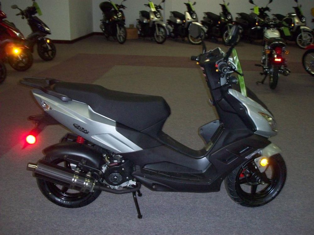 2013  r1  scooter 