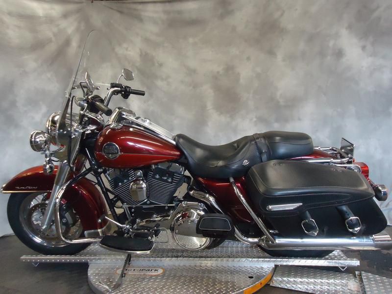 2008 Harley-Davidson FLHRC - Road King Classic Touring 