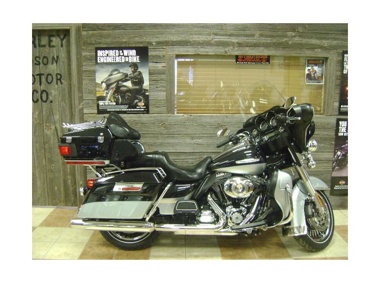 2012 Harley-Davidson FLHTK LIMITED 