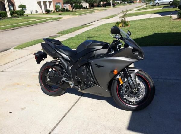 2013 Yamaha R1 Matte Grey ONLY 27 miles with EXTRAS