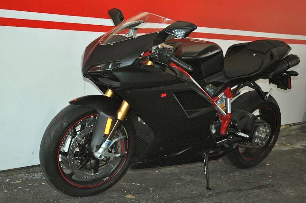 2010 Ducati 1198s Sportbike 