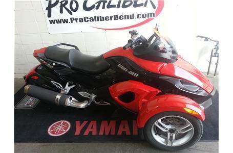 2008 Can-Am Spyder RS Sportbike 