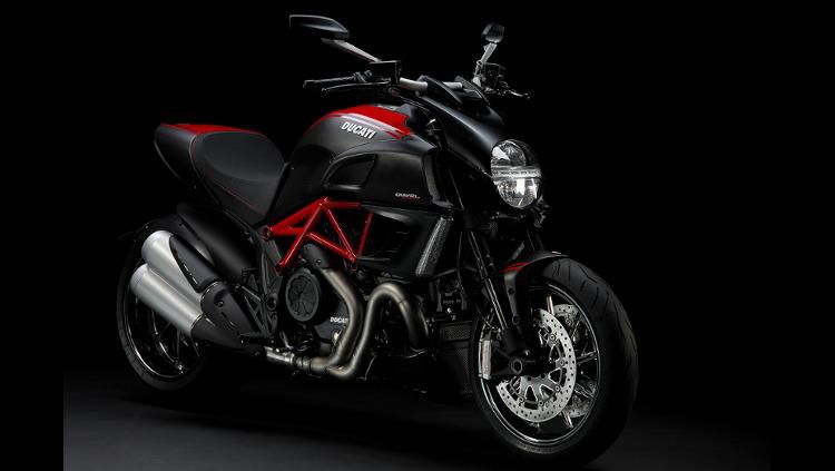 2013 Ducati Diavel Carbon Standard 