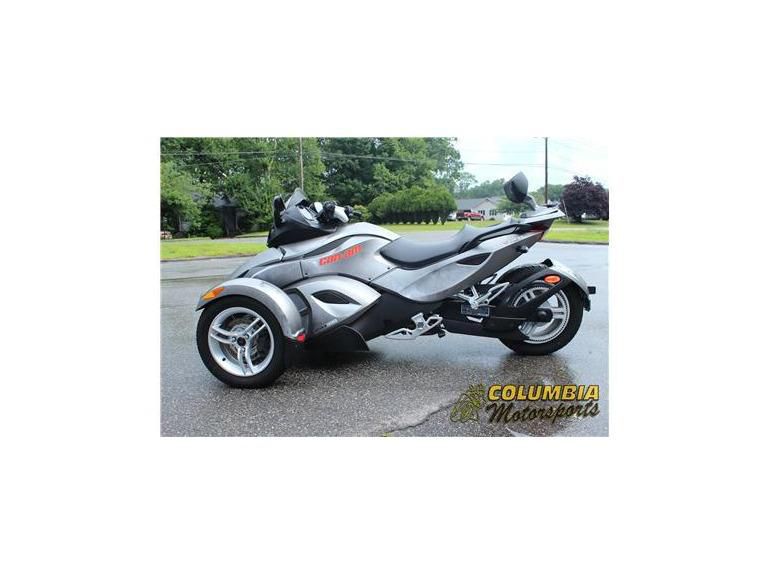 2011 Can-Am SPYDER RS - SE5 Sportbike 