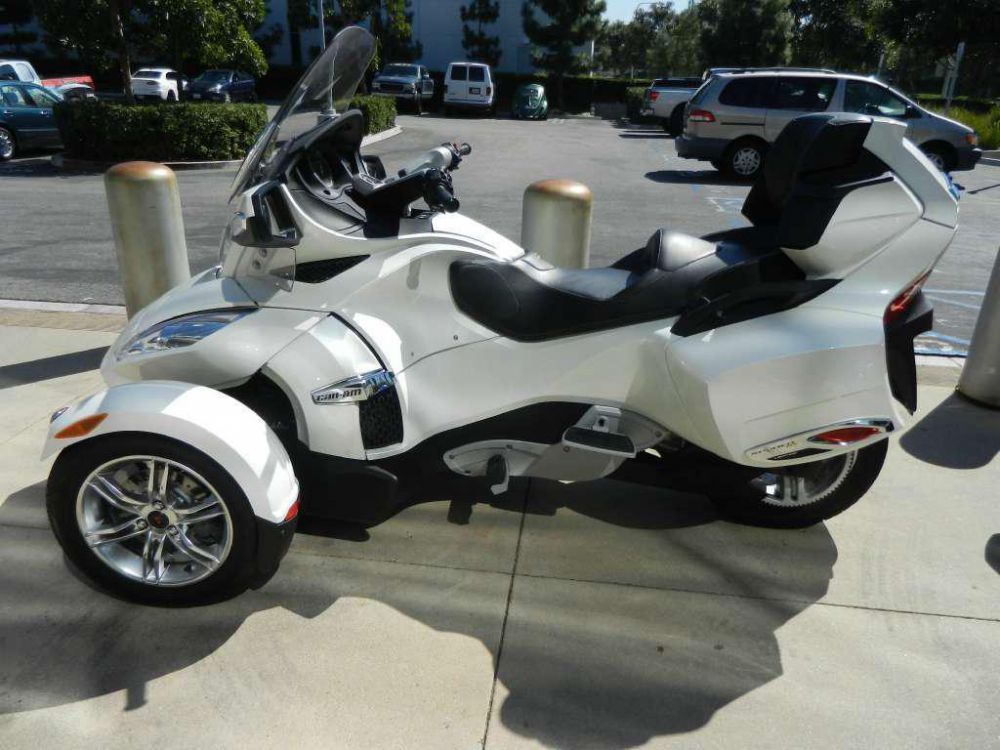2011 Can-Am Spyder RT Limited Touring 
