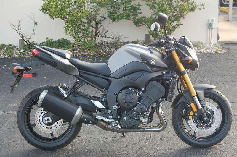 2012 Yamaha FZ8 Sportbike 