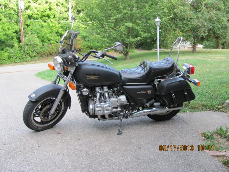 1982 Standard Naked GoldWing GL1100 for sale on 2040-motos