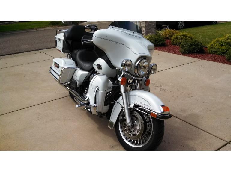 2012 Harley-Davidson Electra Glide ULTRA CLASSIC Touring 