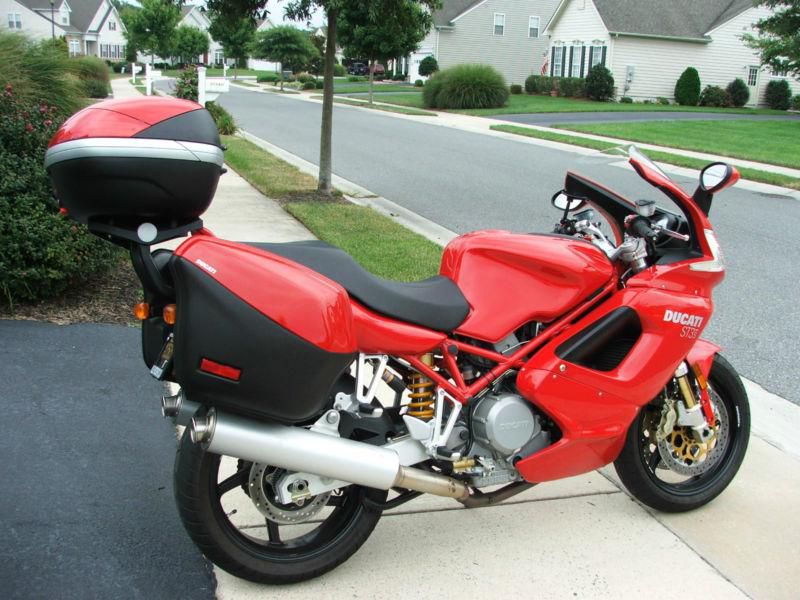2006 RED DUCATI ST3 ABS WITH ONLY 2800 MILES