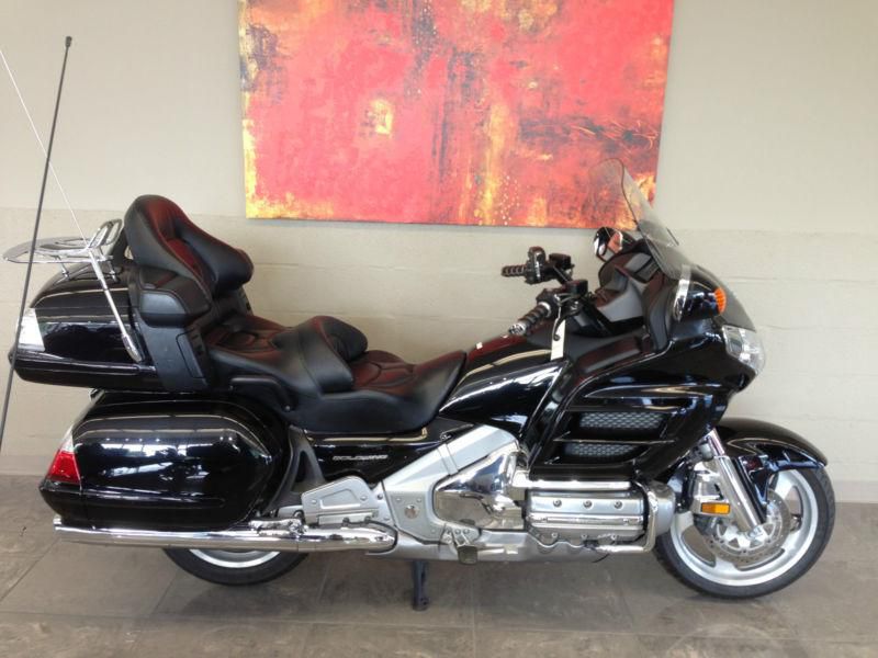 2006 Honda GL1800 Goldwing Low miles Reduced for this listing! WHOLESALE