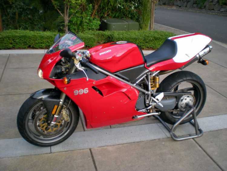 2000 Ducati 996S #243 Excellent condition