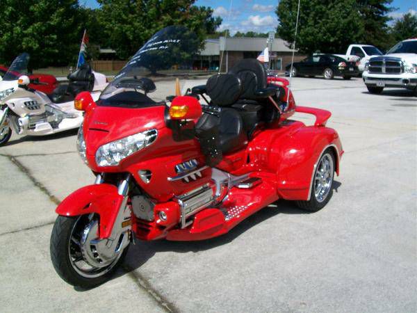 2004 Honda Gold Wing (GL1800) Red Five-speed including overdrive plus electric