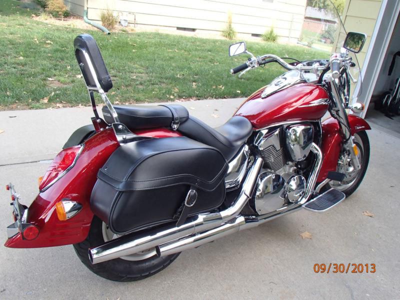 Beautiful VTX/RT 1300 ,like new with only 1600 miles. Low Reserve