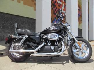 2011 Harley Davidson Sportster XL1200C Black